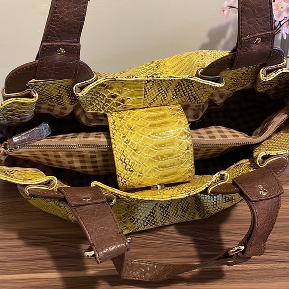 JESSICA SIMPSON Snake Print Hobo Faux Python Handbag, Yellow & Brown - Picture 10 of 10